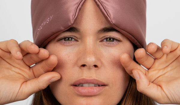 SLEEP MASKS AND SKIN HEALTH: CAN THEY CAUSE PIMPLES?