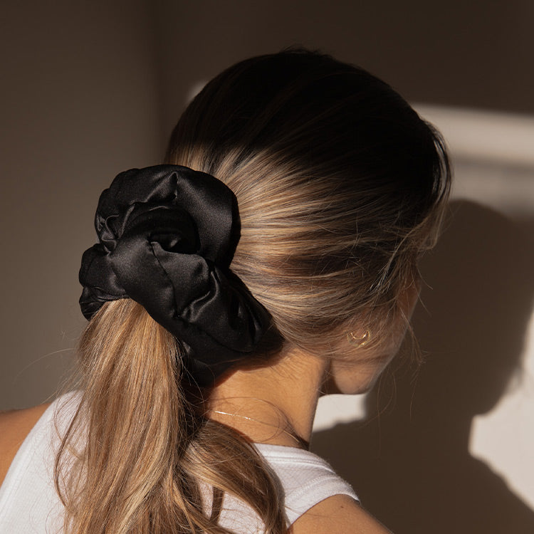 Drowsy XXL Padded Silk Scrunchie — Black Jade