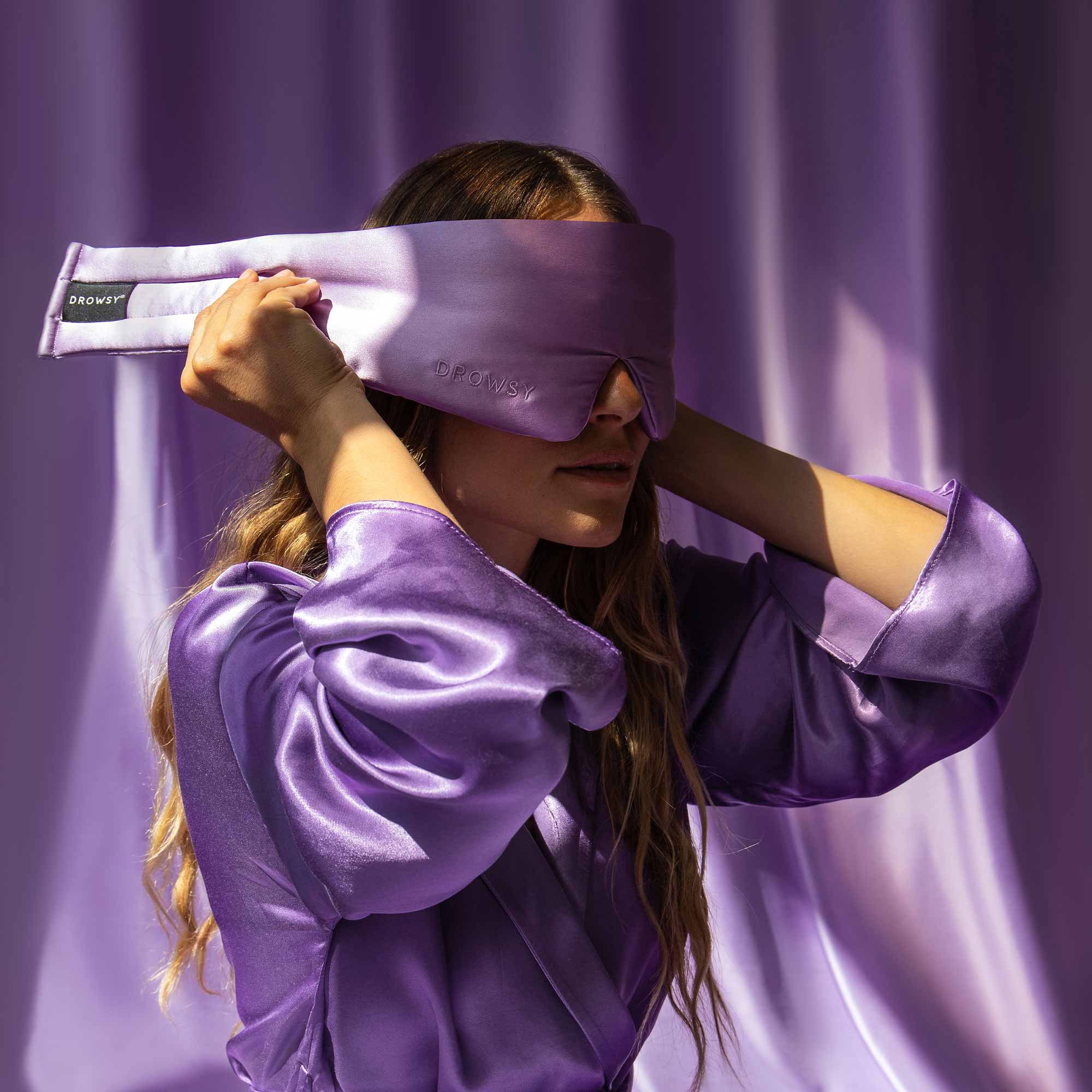 Drowsy-Lavender-Haze-Sleep-Mask11.jpg__PID:c4c38080-e2b9-4db3-8d7a-2e6ab589772b