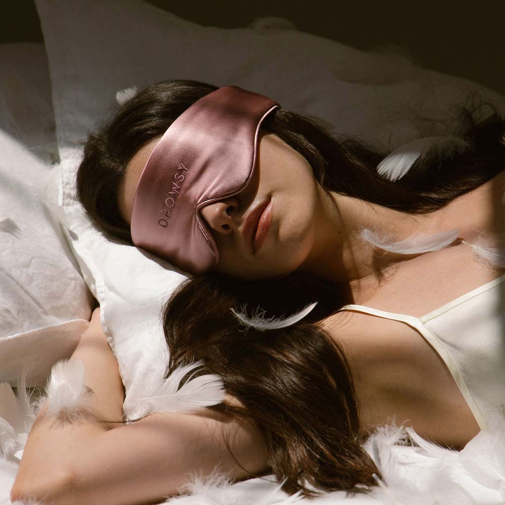 DrowsySleepCoFeatherWeightSleepMask-1-(1.01).jpg__PID:6f0c244f-8336-4aa8-8735-345e9e92be9f