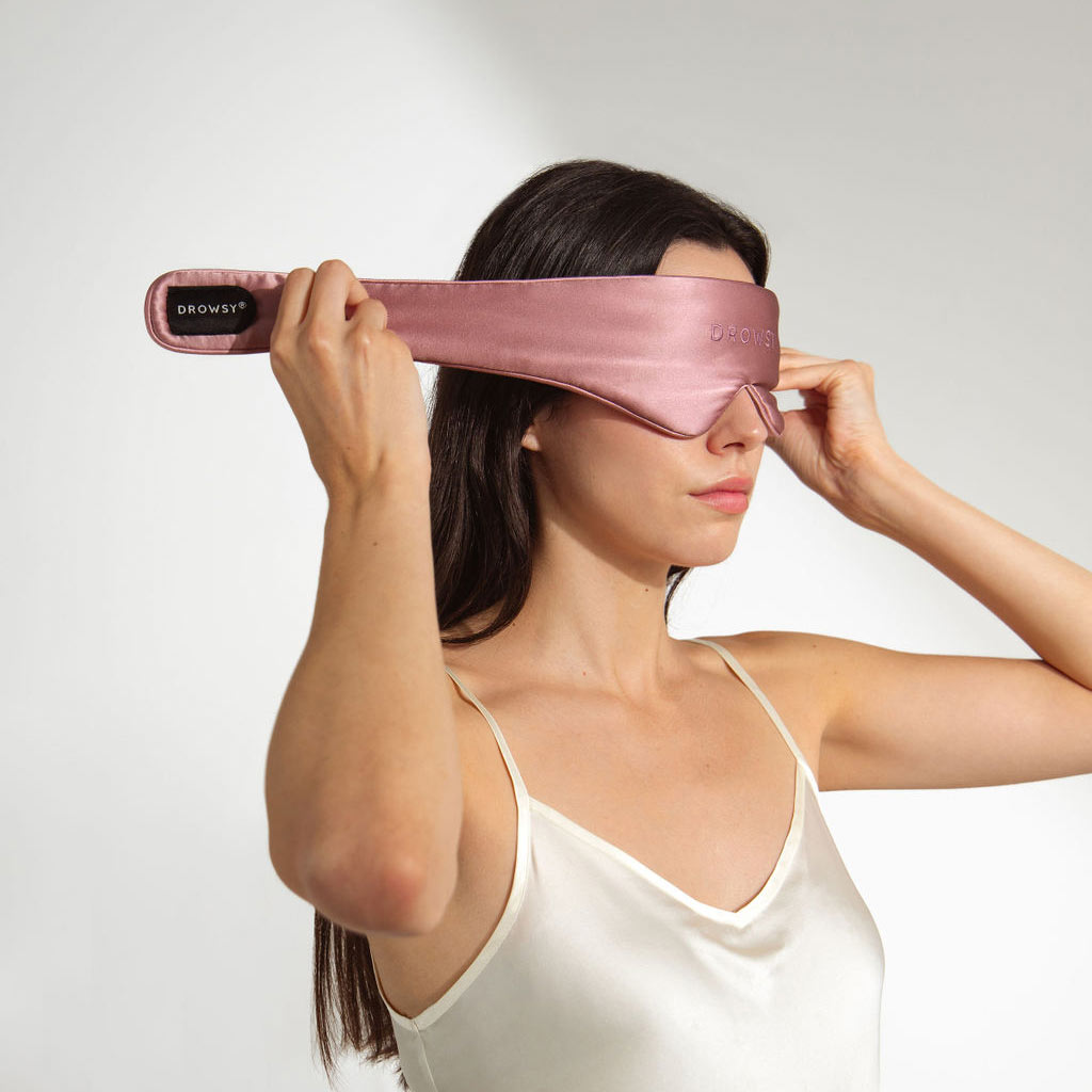 Featherweight Silk Eye Mask Damask Rose