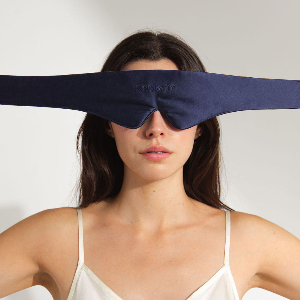 Featherweight Silk Eye Mask Midnight Blue