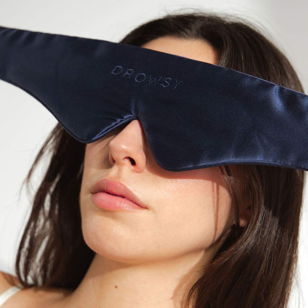 Featherweight Silk Eye Mask Midnight Blue