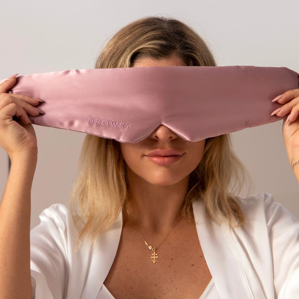 Drowsy Damask Rose Strapless Sleep Mask.jpg__PID:0b1bae67-f385-498c-add1-0cb3dec4aad4